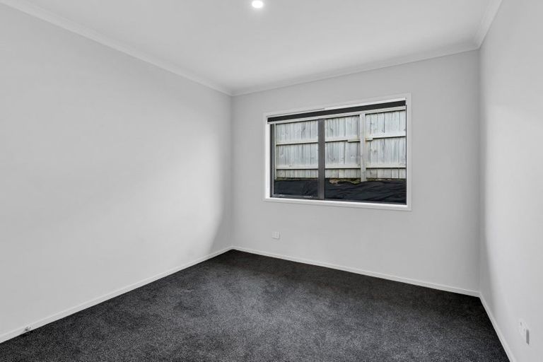 Photo of property in 23 Garrett Drive, Whalers Gate, New Plymouth, 4310