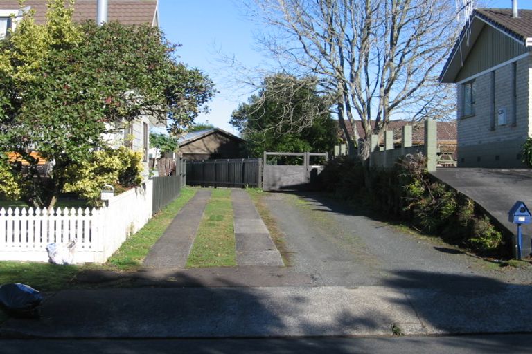 Photo of property in 27 Hamblyn Crescent, Nawton, Hamilton, 3200