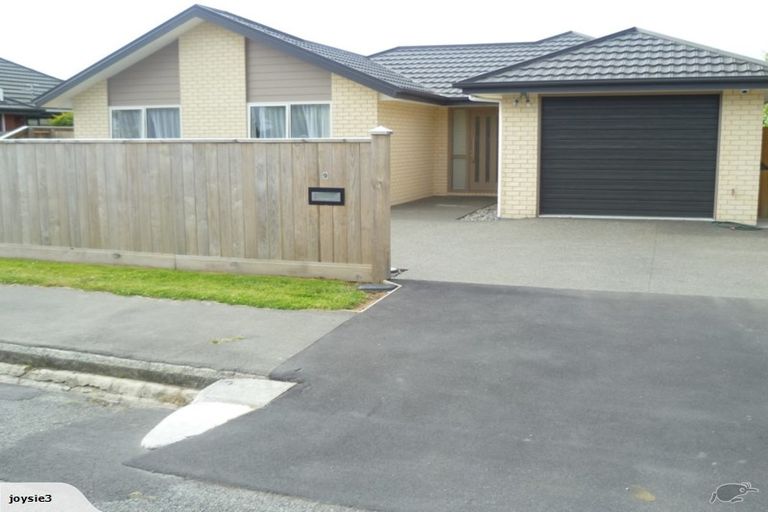 Photo of property in 9 Field Terrace, Upper Riccarton, Christchurch, 8041