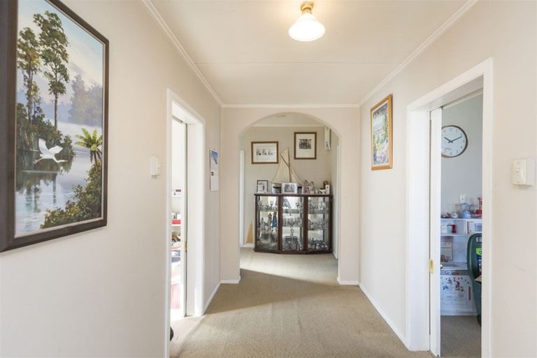 Photo of property in 17 Carthew Street, Feilding, 4702