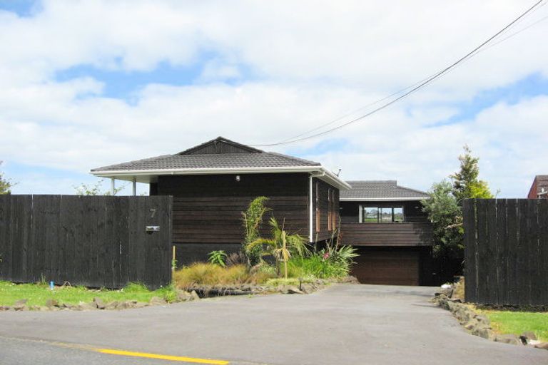 Photo of property in 7 Ferry Parade, Herald Island, Auckland, 0618
