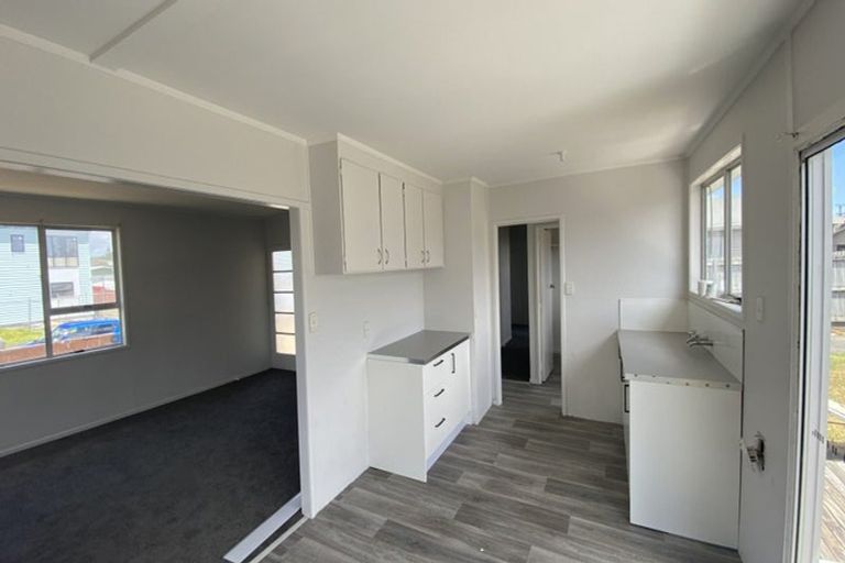 Photo of property in 8 Garth Place, Manurewa, Auckland, 2102