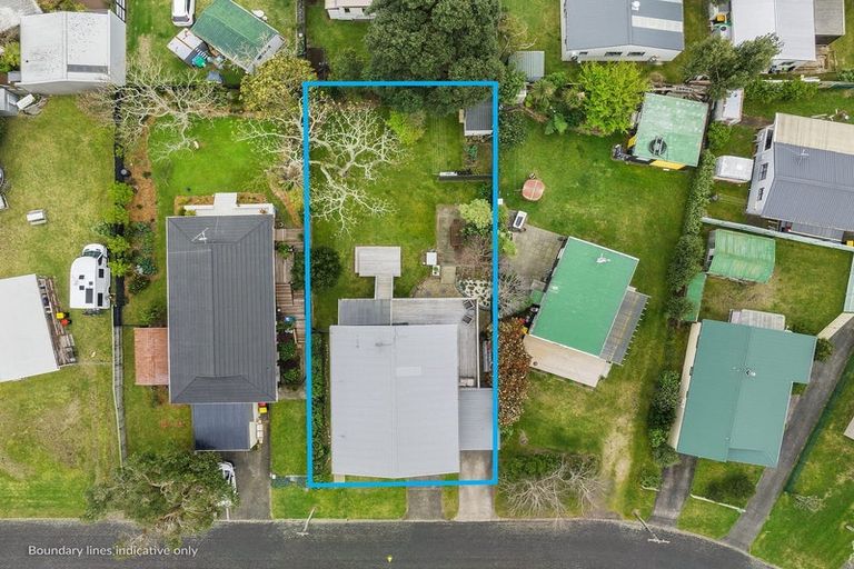 Photo of property in 207 Weka Street, Whangamata, 3620