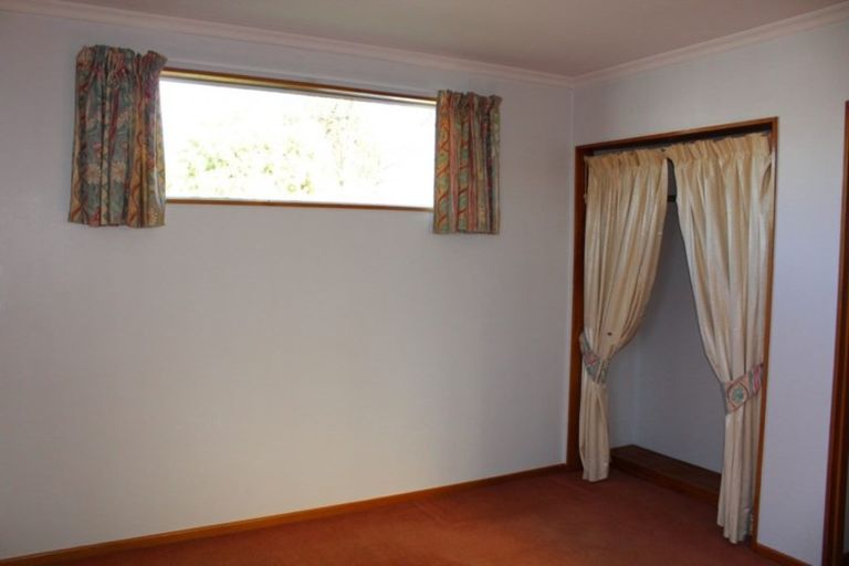 Photo of property in 1 Park Street, Winton, 9720