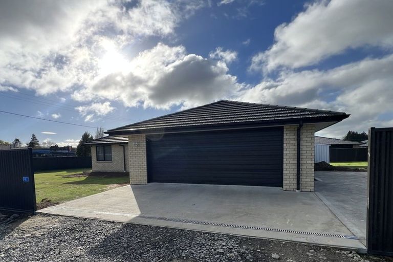 Photo of property in 1 North Foreland Street, Waihola, Milton, 9073