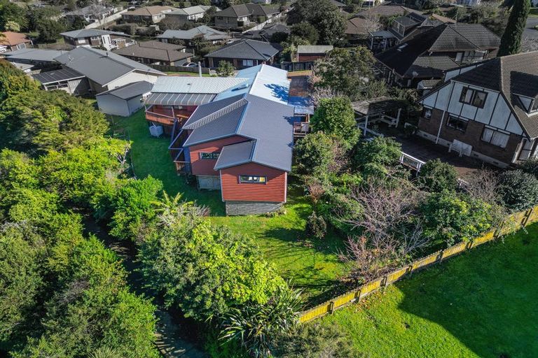 Photo of property in 12 Channing Crescent, Botany Downs, Auckland, 2010