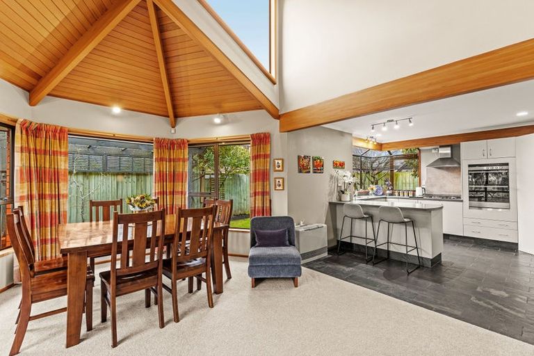 Photo of property in 33 Cherrywood Place, Redwood, Christchurch, 8051