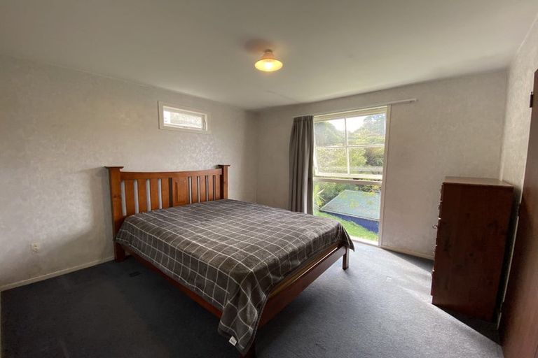 Photo of property in 3 Eastview Grove, Normandale, Lower Hutt, 5010
