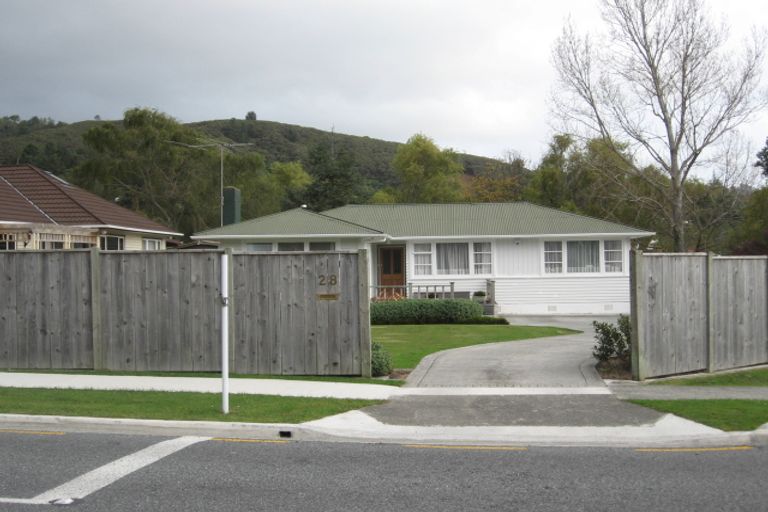 Photo of property in 28 Horoeka Street, Stokes Valley, Lower Hutt, 5019