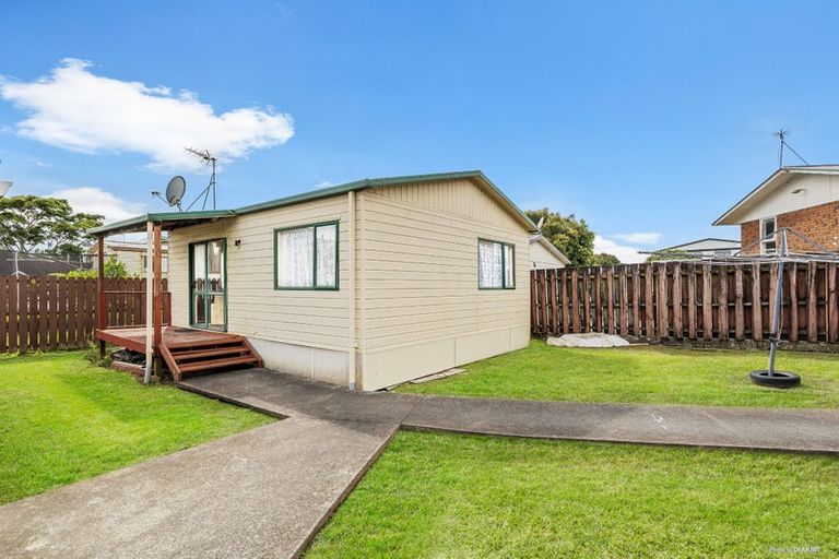 Photo of property in 52 Friesian Drive, Mangere, Auckland, 2022