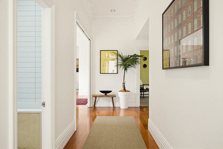 Photo of property in 117 Pirie Street, Mount Victoria, Wellington, 6011