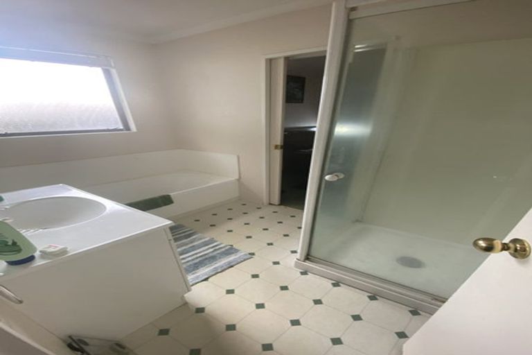 Photo of property in 4 Roach Street, Maeroa, Hamilton, 3200