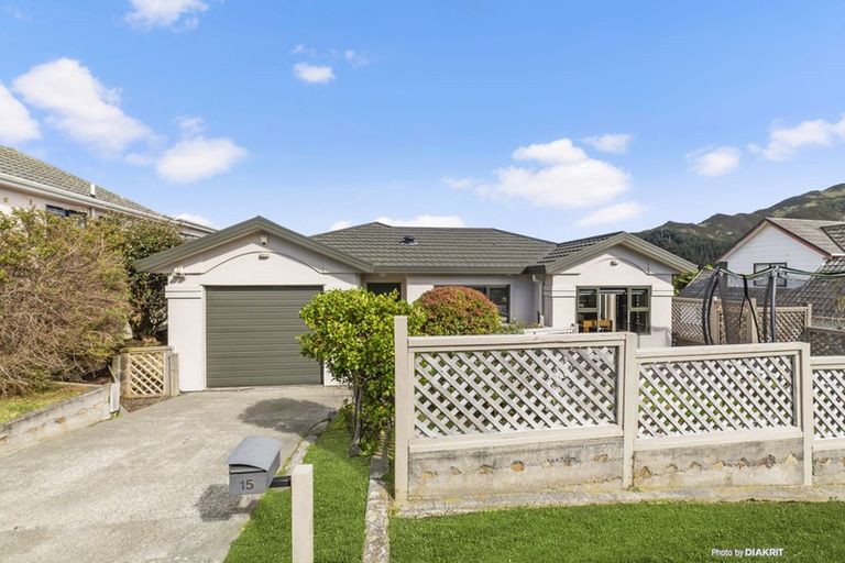 Photo of property in 15 Murchison Street, Island Bay, Wellington, 6023
