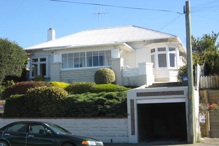 Photo of property in 18 Wharfe Street, South Hill, Oamaru, 9400