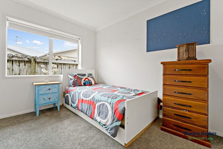 Photo of property in 3 Parsot Place, Pukekohe, 2120