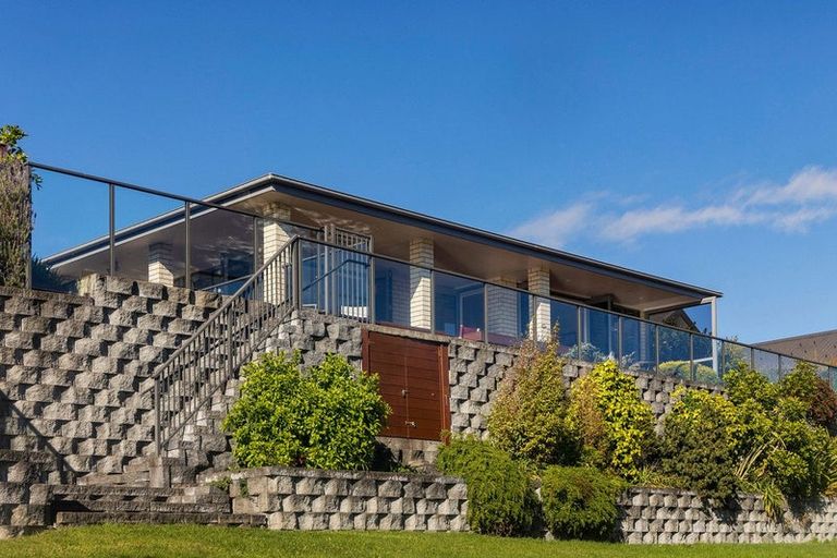 Photo of property in 6 Lees Cove, Karaka, Papakura, 2113