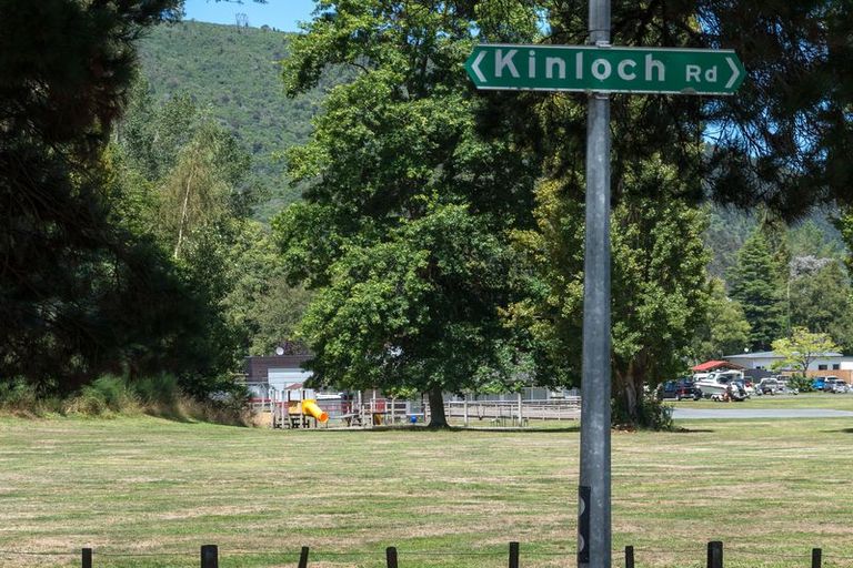 Photo of property in 34 Lakemere Way, Kinloch, Taupo, 3377