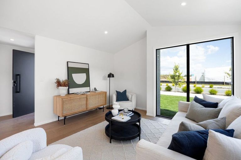 Photo of property in 36 Hugo Shaw Drive, Cambridge, 3434