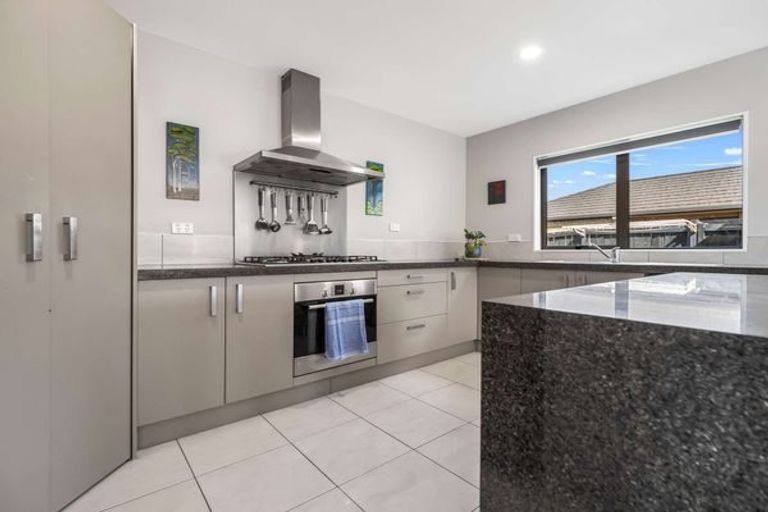 Photo of property in 4 Carroll Place, Owhata, Rotorua, 3010