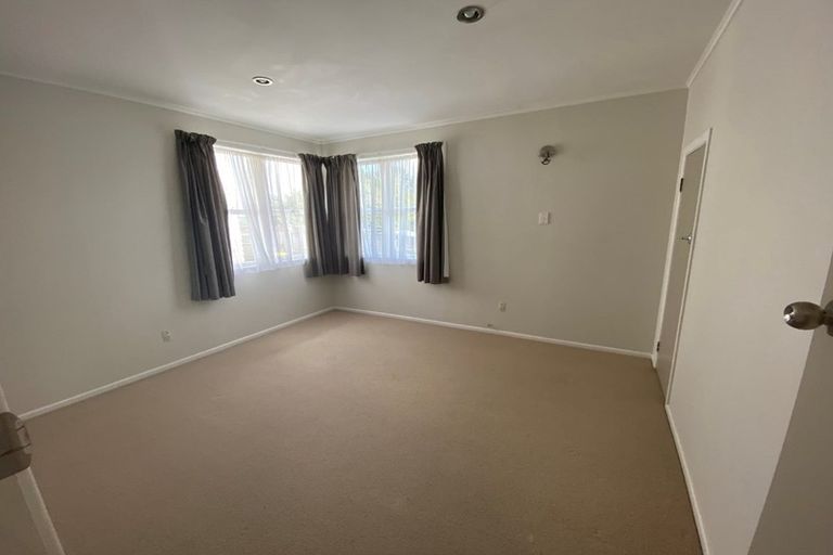 Photo of property in 62 Cardiff Road, Pakuranga, Auckland, 2010
