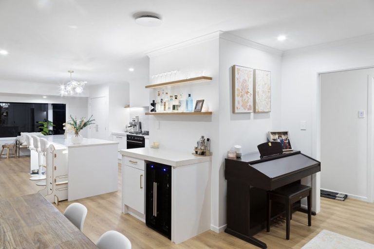 Photo of property in 2/1 Routly Avenue, Pukekohe, 2120