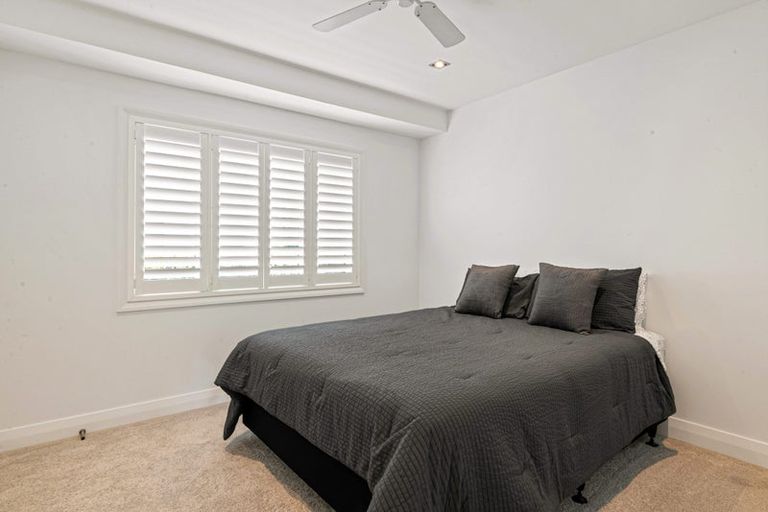 Photo of property in 270 Hurstmere Road, Takapuna, Auckland, 0622