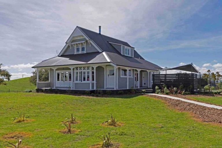 Photo of property in 10b Higham Road, South Head, 0874