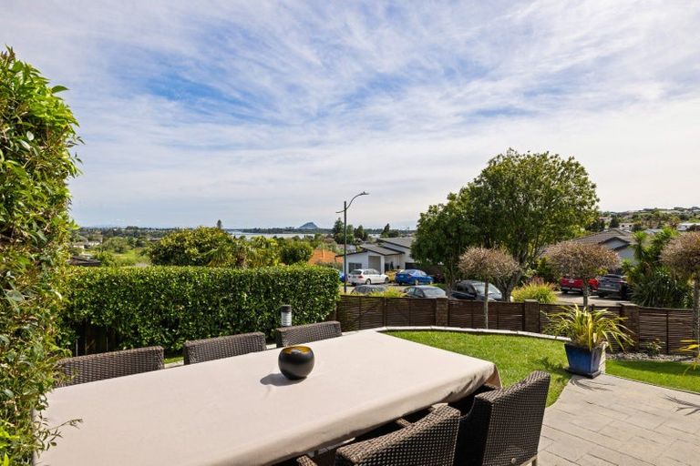 Photo of property in 12 Bayvista Close, Welcome Bay, Tauranga, 3112