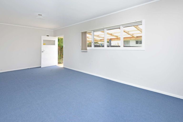 Photo of property in 15 Astor Place, Manurewa, Auckland, 2102