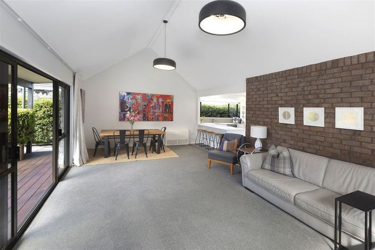 Photo of property in 464 Avonhead Road, Avonhead, Christchurch, 8042