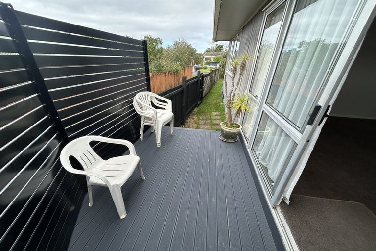 Photo of property in 1/63 Zita Maria Drive, Massey, Auckland, 0614