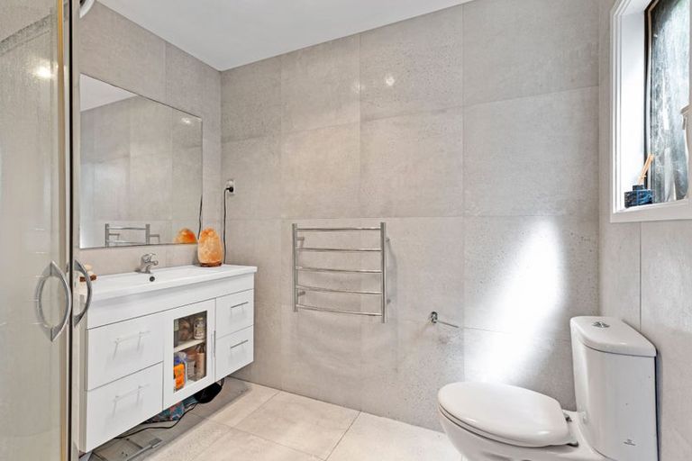 Photo of property in 25 Gunbar Drive, Welcome Bay, Tauranga, 3175