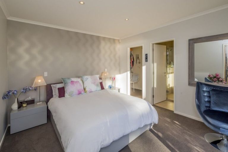 Photo of property in 11a Rosetta Road, Raumati South, Paraparaumu, 5032