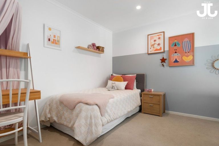 Photo of property in 56 Whakaturou Crescent, Pyes Pa, Tauranga, 3112