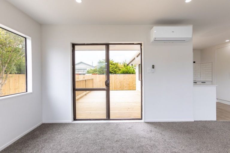 Photo of property in 90 Fergusson Street, Woodville, 4920