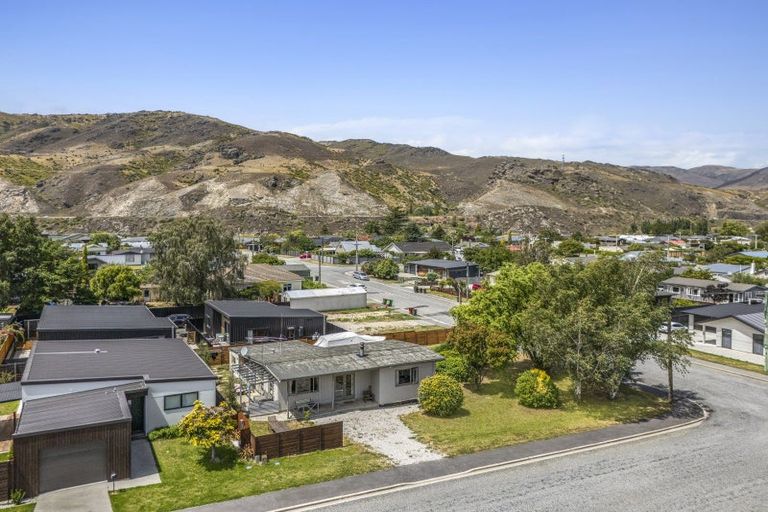 Photo of property in 27 Ortive Street, Cromwell, 9310