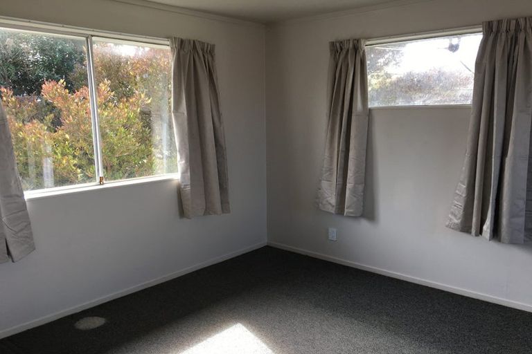 Photo of property in 28g Leighton Avenue, Waiwhetu, Lower Hutt, 5010