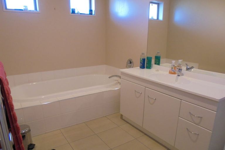 Photo of property in 8 Bibiana Street, Aidanfield, Christchurch, 8025