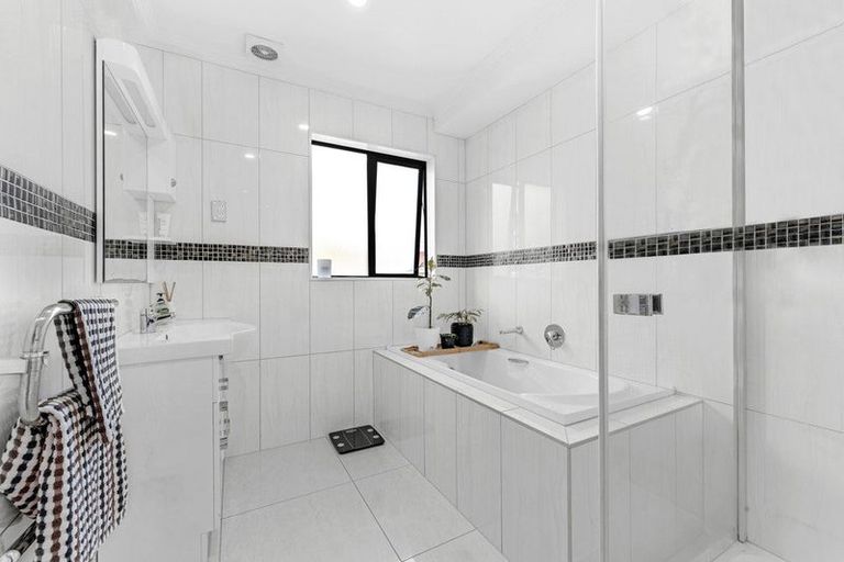 Photo of property in 47a Hamilton Road, Papatoetoe, Auckland, 2025