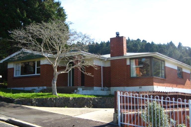 Photo of property in 5 Colquhoun Street, Glenross, Dunedin, 9011