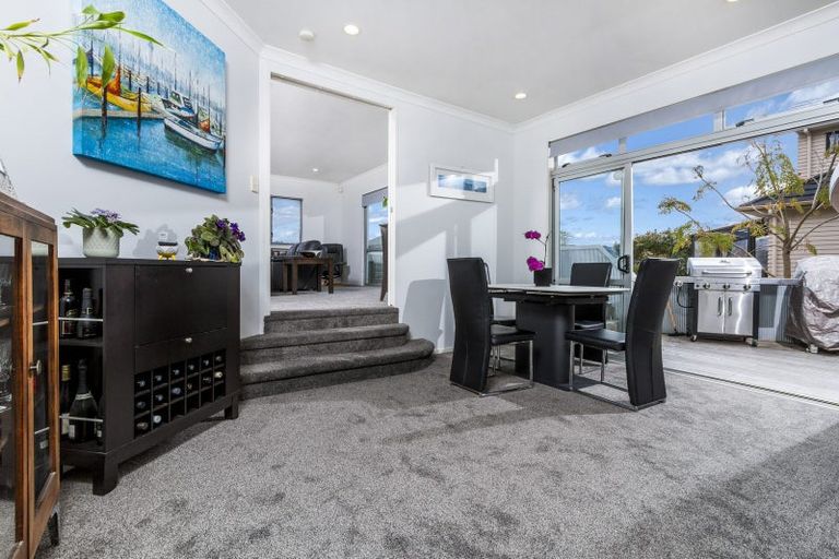 Photo of property in 75 Browns Bay Road, Browns Bay, Auckland, 0630