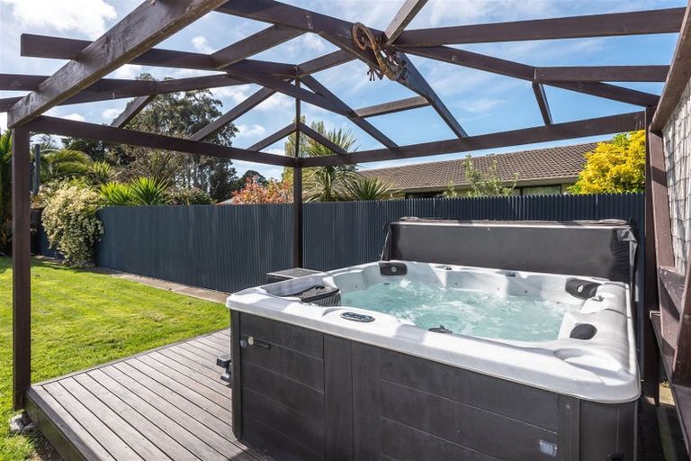 Photo of property in 26 Pauline Street, Linwood, Christchurch, 8062