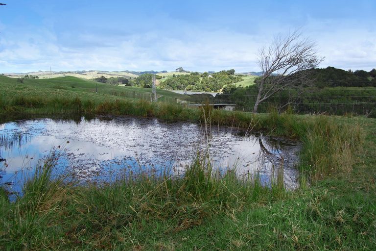 Photo of property in 9 Mountain Road, Kaiwaka, 0587
