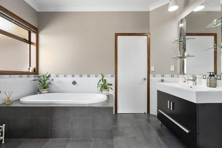 Photo of property in 8a Boulton Place, Cambridge, 3434