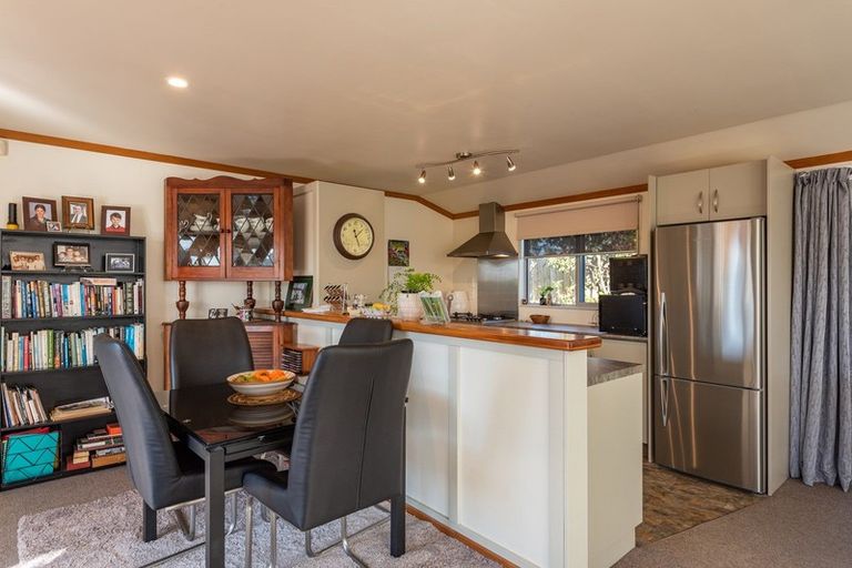 Photo of property in 2 Meadowvale Drive, Levin, 5510