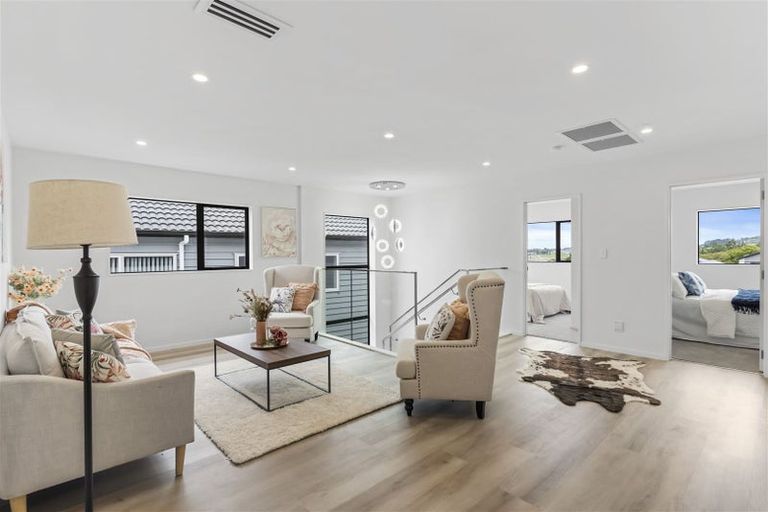 Photo of property in 48 Elevation Street, Flat Bush, Auckland, 2019