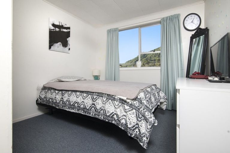 Photo of property in 37 South Terrace, Picton, 7220