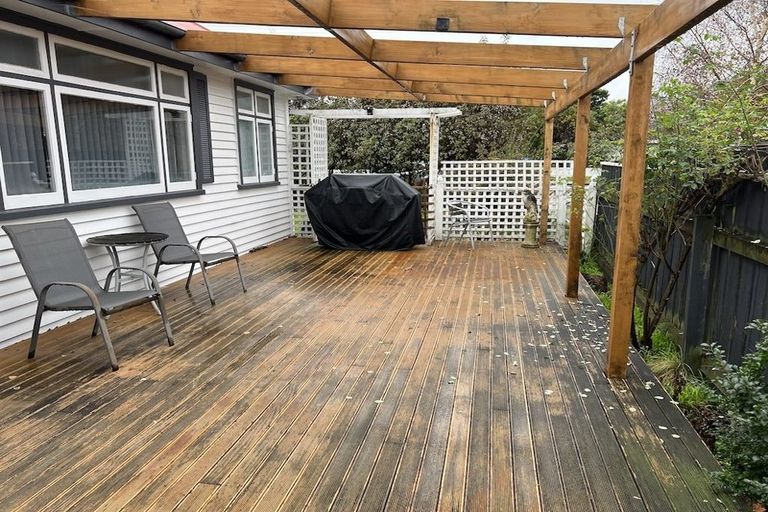 Photo of property in 27 Stanley Street, Levin, 5510