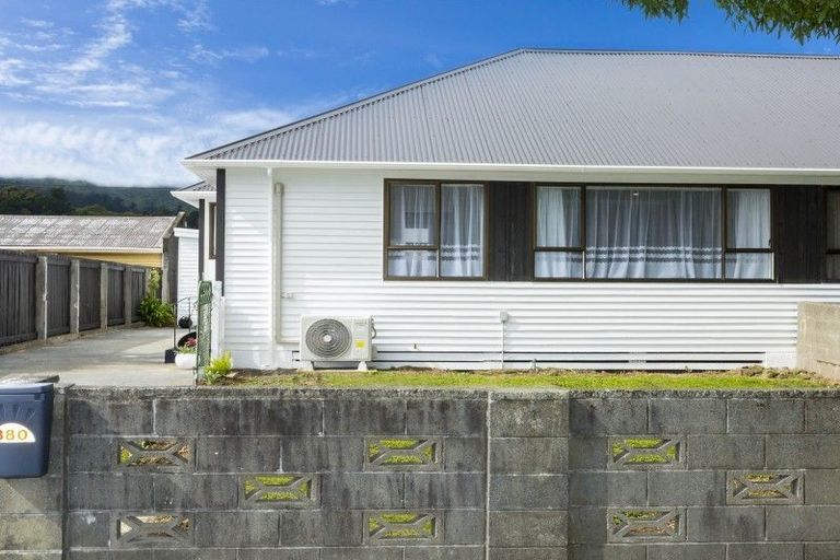 Photo of property in 380 Cambridge Terrace, Naenae, Lower Hutt, 5011