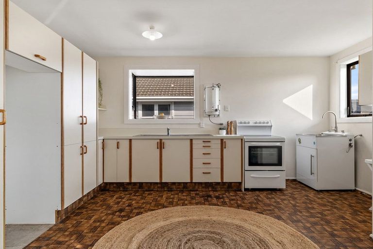 Photo of property in 81 Hargood Street, Woolston, Christchurch, 8062